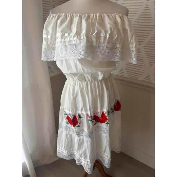 Unknown Dresses & Skirts - Traditional Women’s Small Peasant Campesina Mexican Fiesta Dress